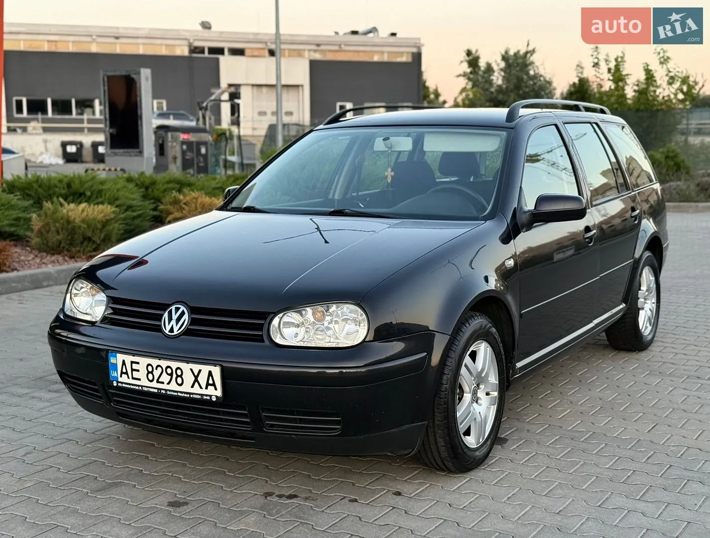 Volkswagen Golf, 2001