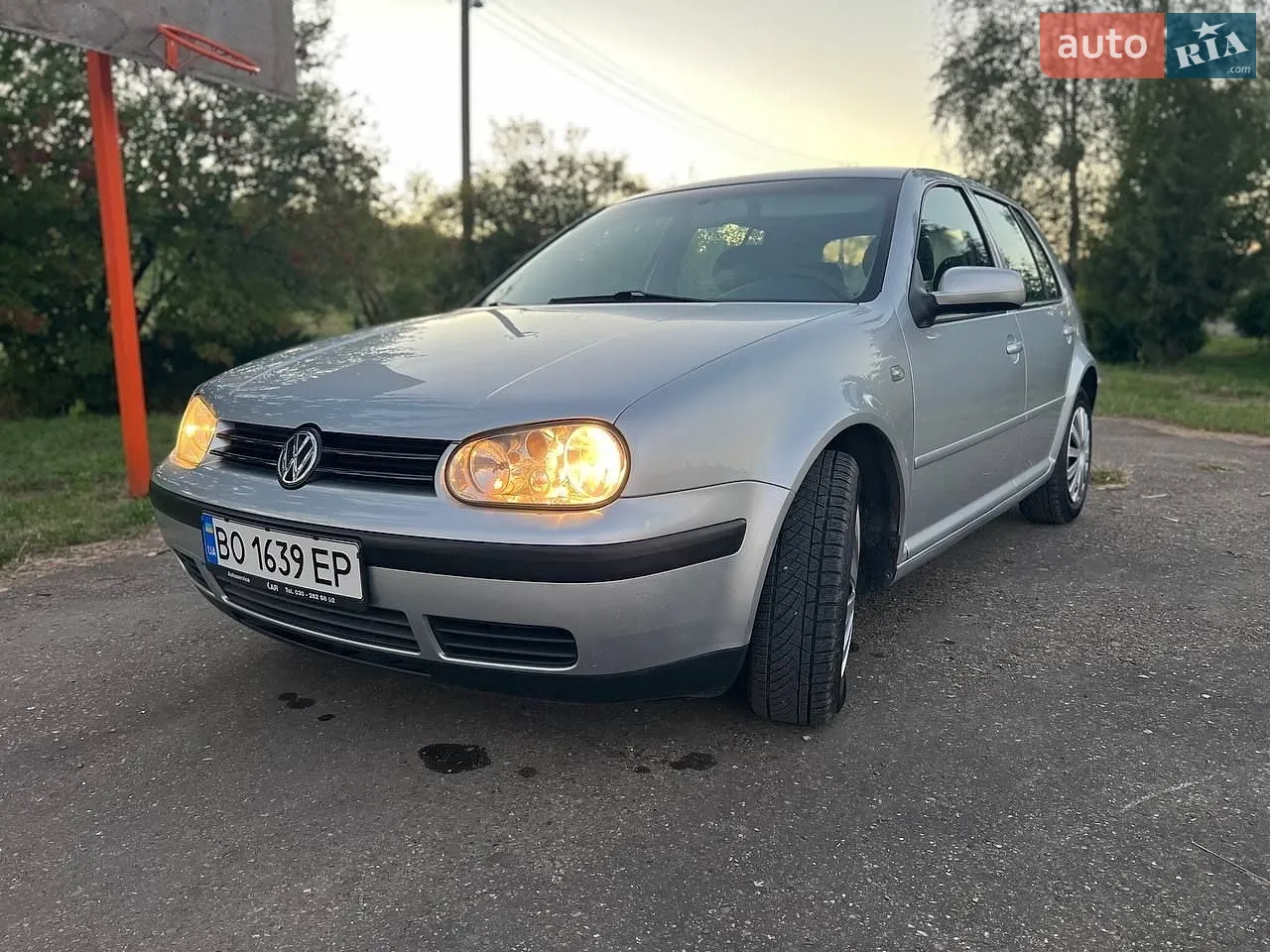 Volkswagen Golf, 2001