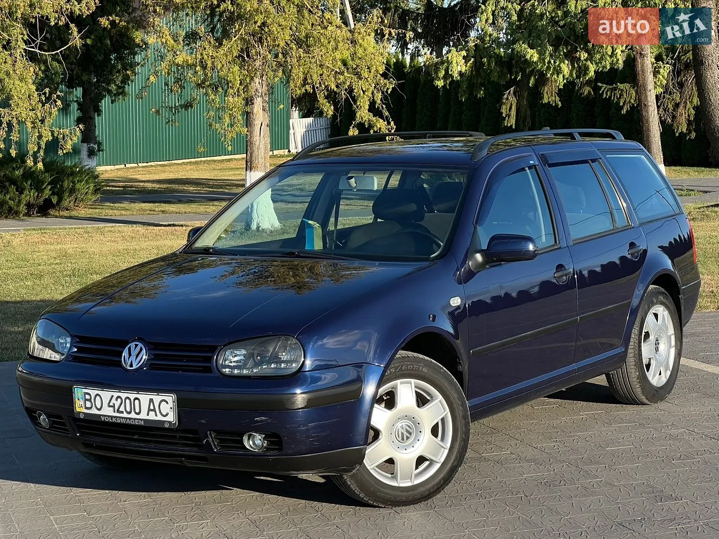 Volkswagen Golf, 2001