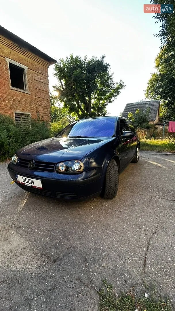 Volkswagen Golf, 1998