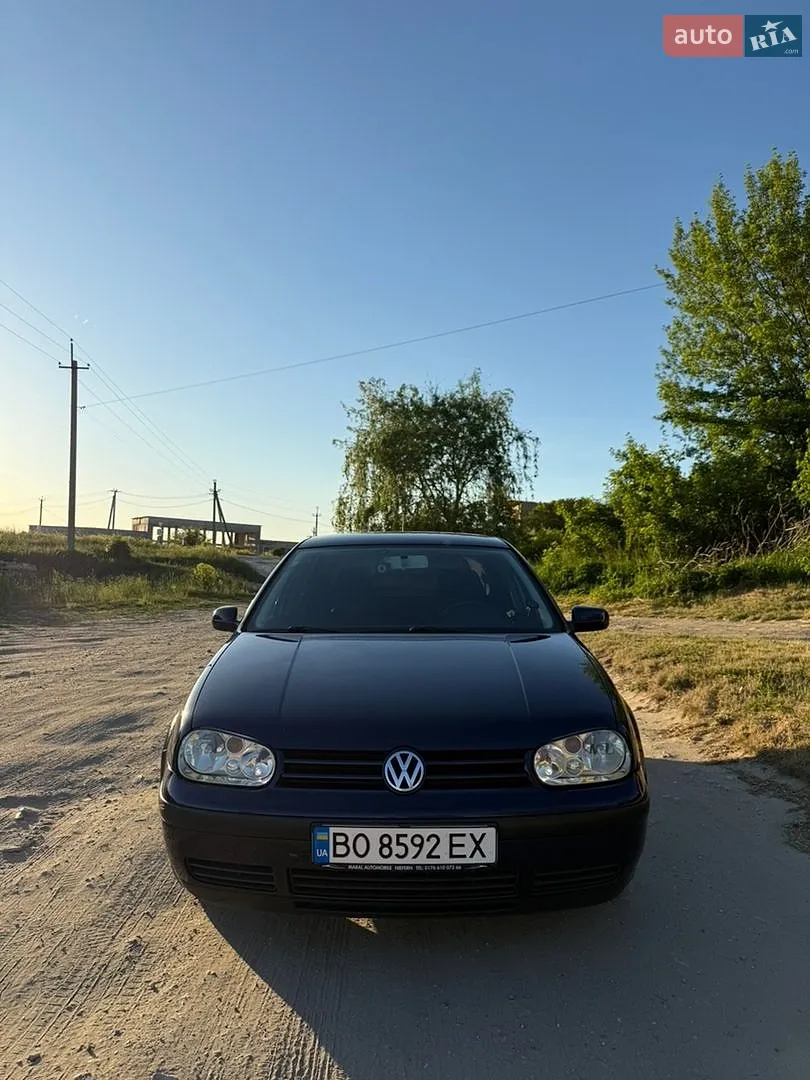 Volkswagen Golf, 2002