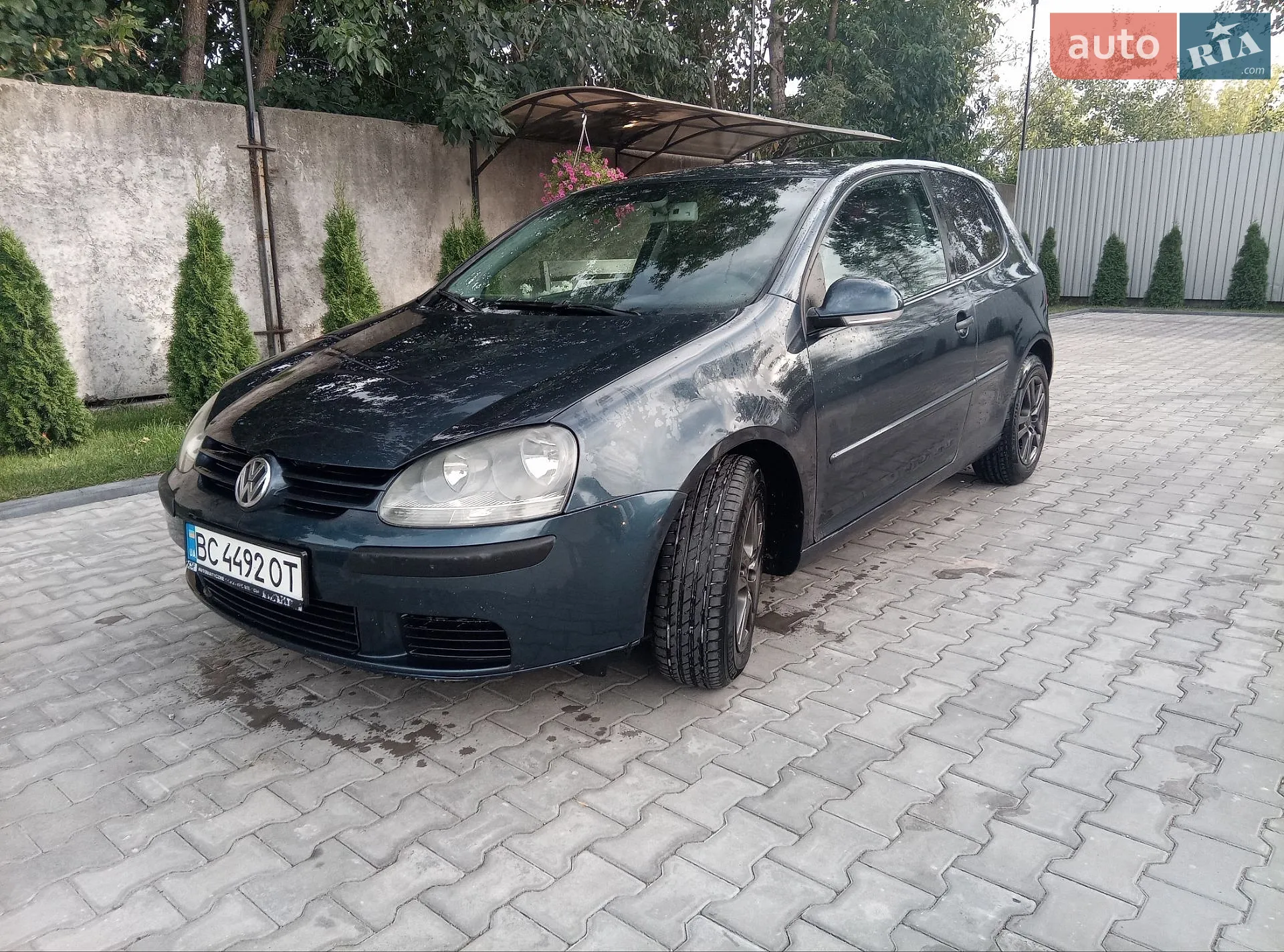 Volkswagen Golf, 2004