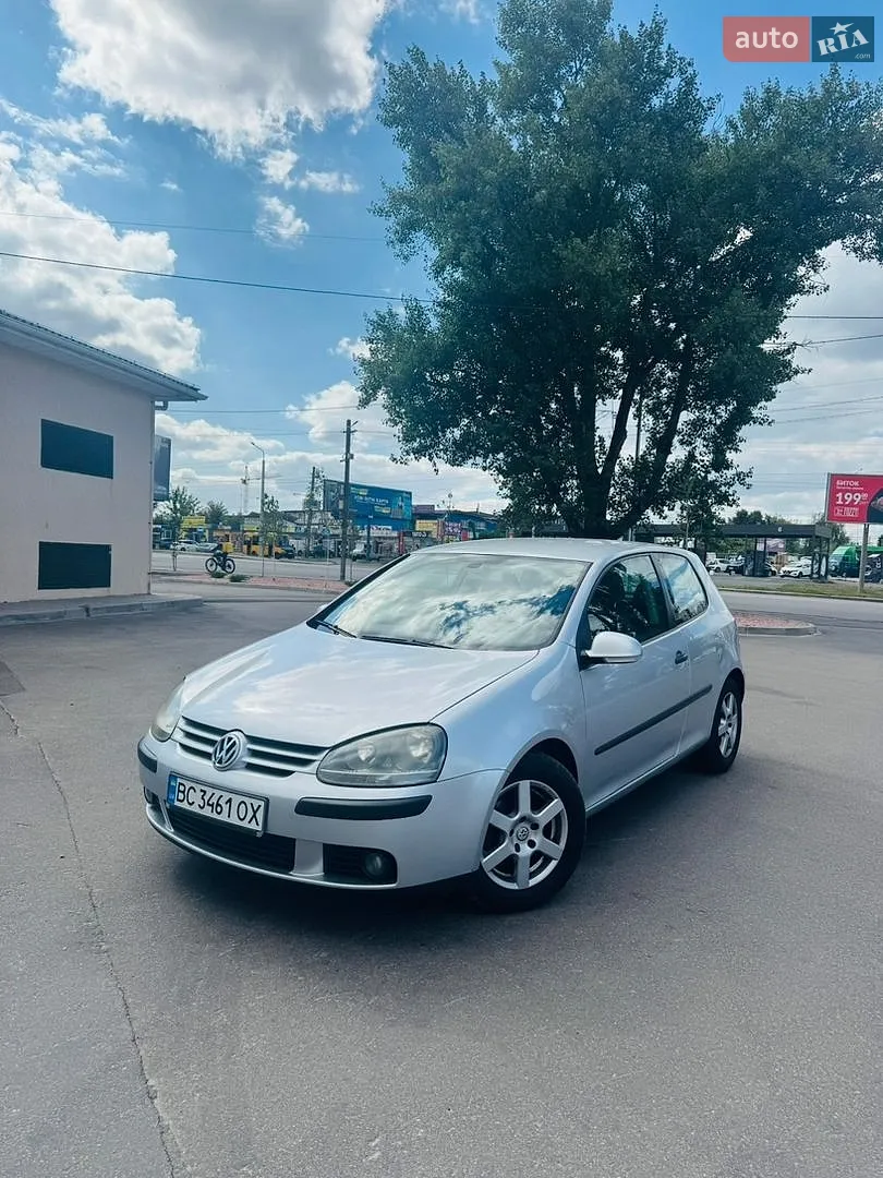 Volkswagen Golf, 2004