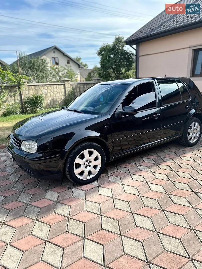Volkswagen Golf, 2002