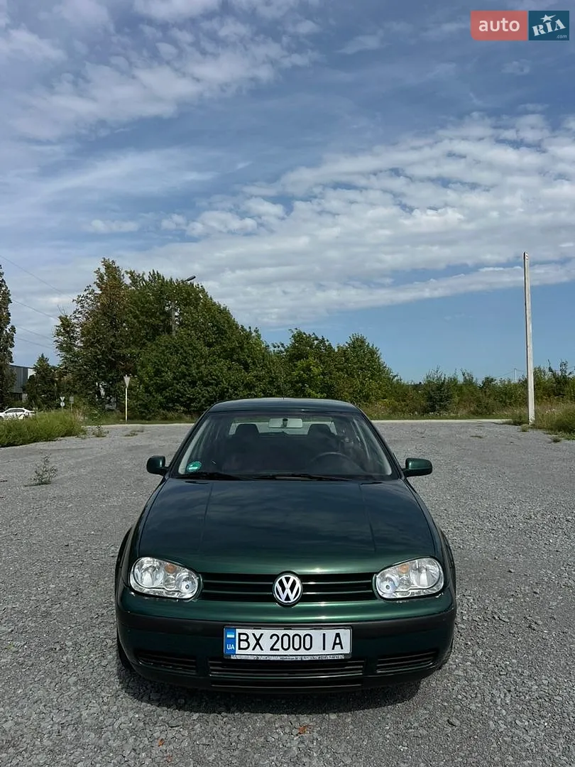 Volkswagen Golf, 2000