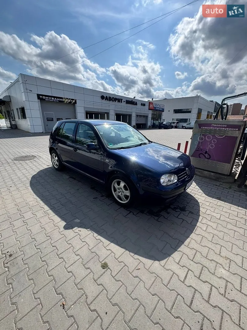 Volkswagen Golf, 2000