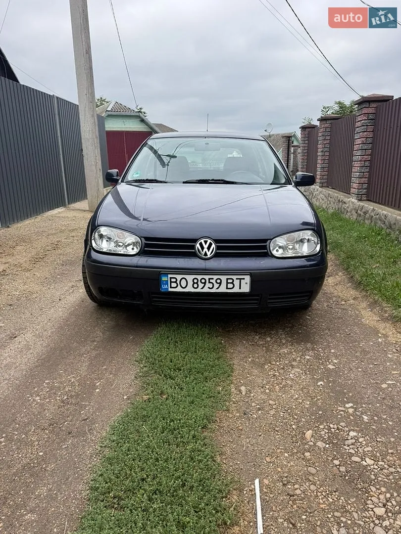 Volkswagen Golf, 1998