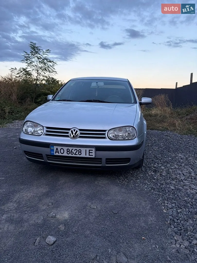 Volkswagen Golf, 2002
