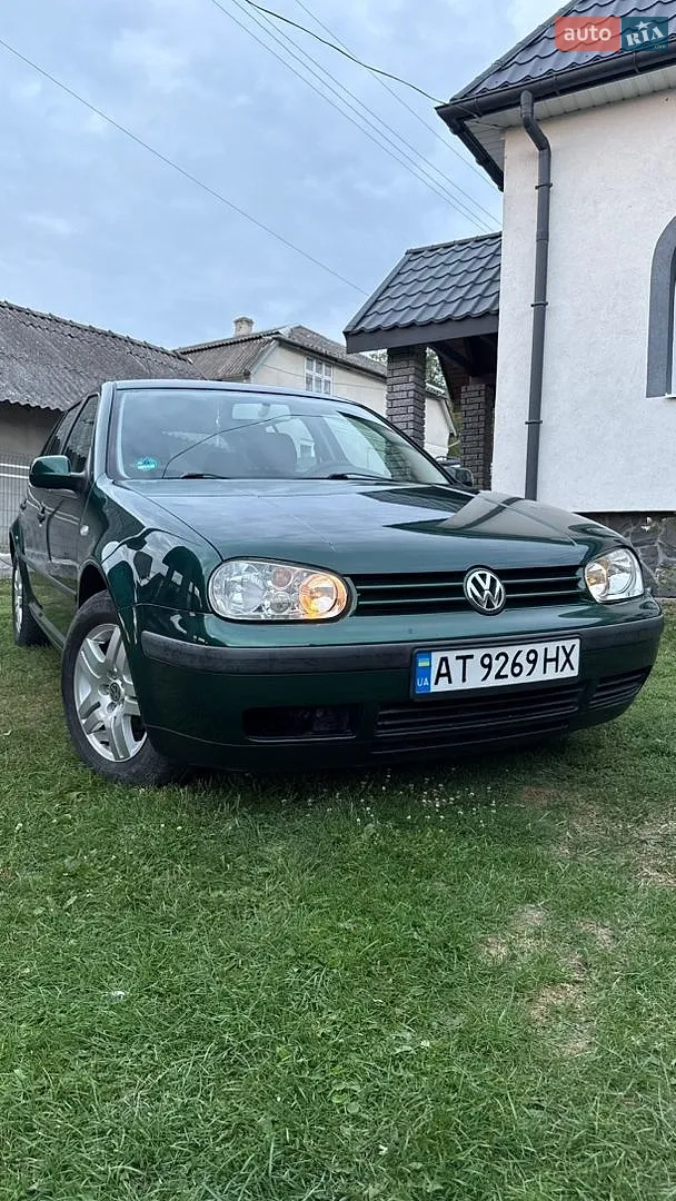 Volkswagen Golf, 2000