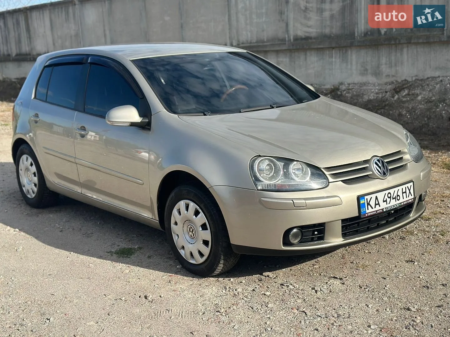 Volkswagen Golf, 2005