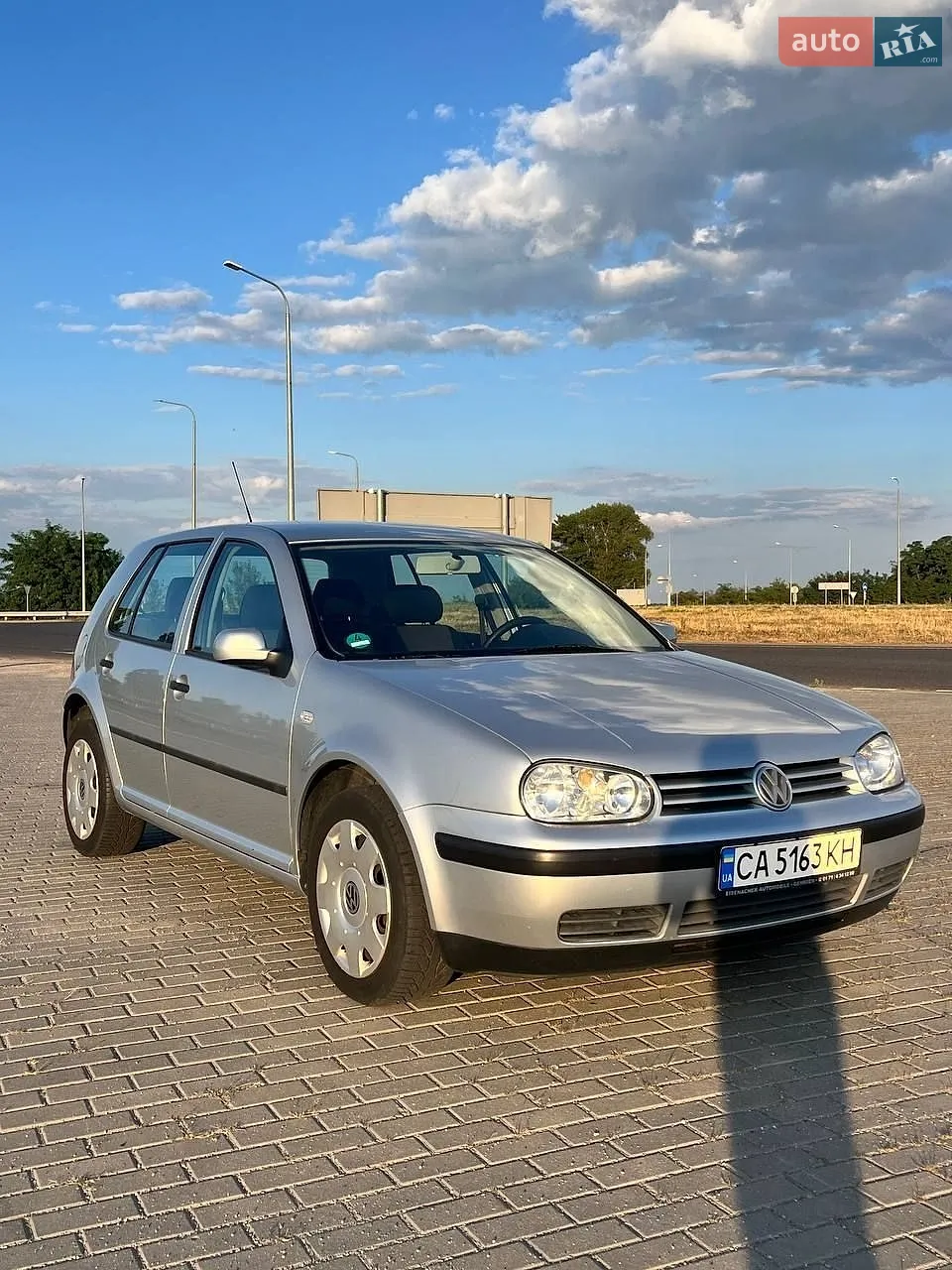 Volkswagen Golf, 2001