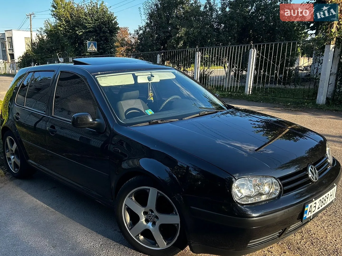 Volkswagen Golf, 2001