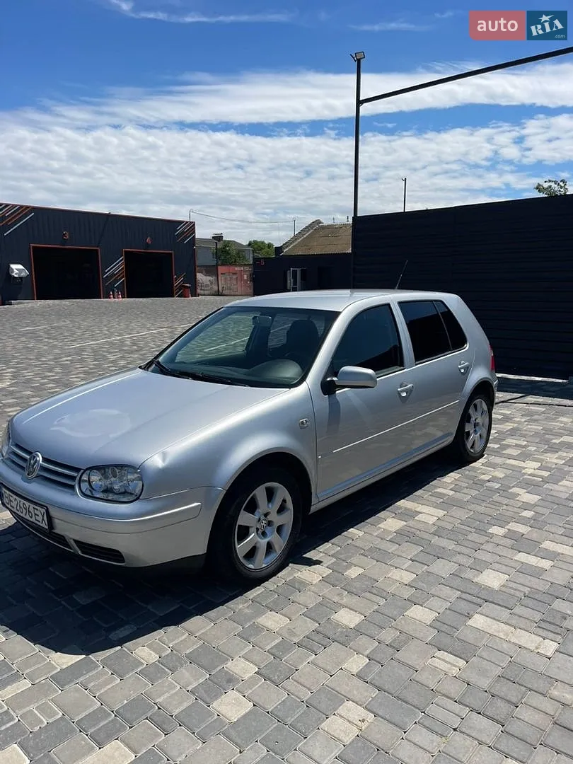 Volkswagen Golf, 2003