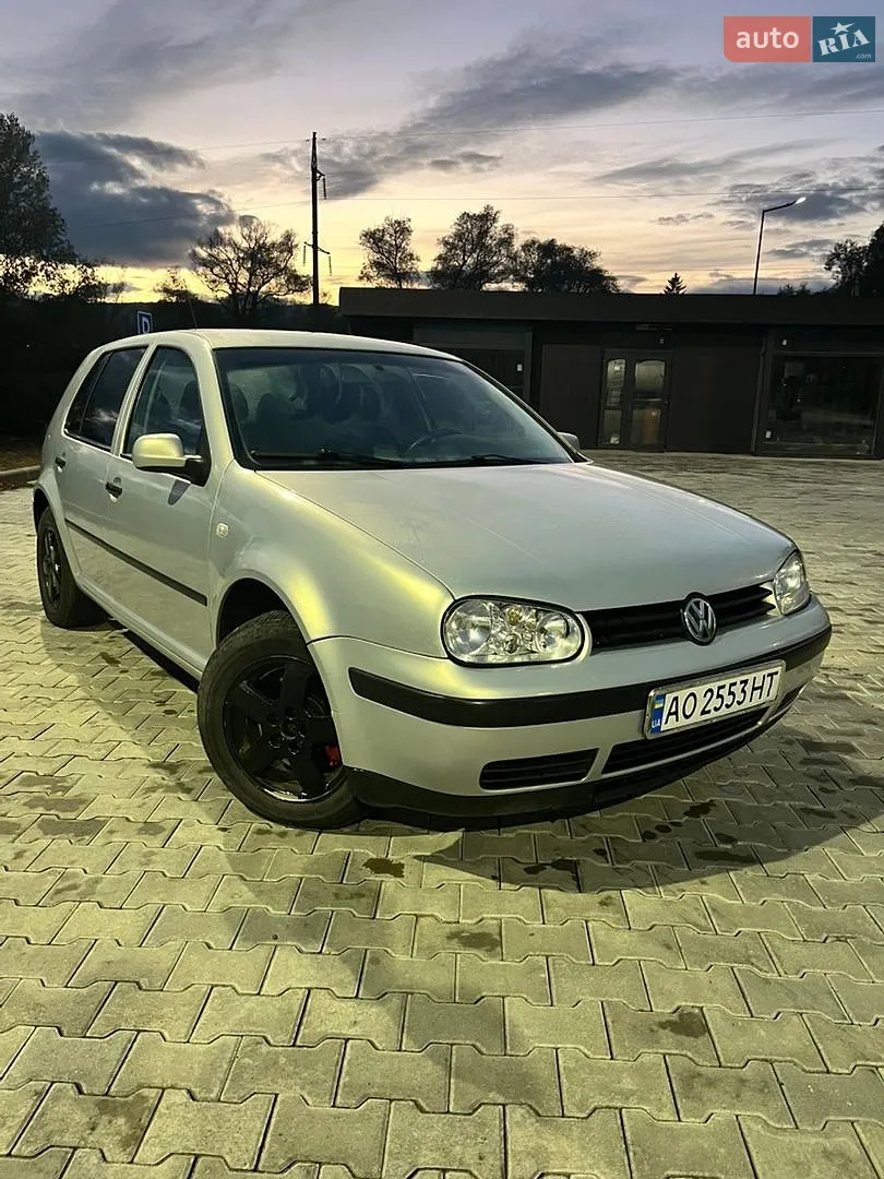 Volkswagen Golf, 1998