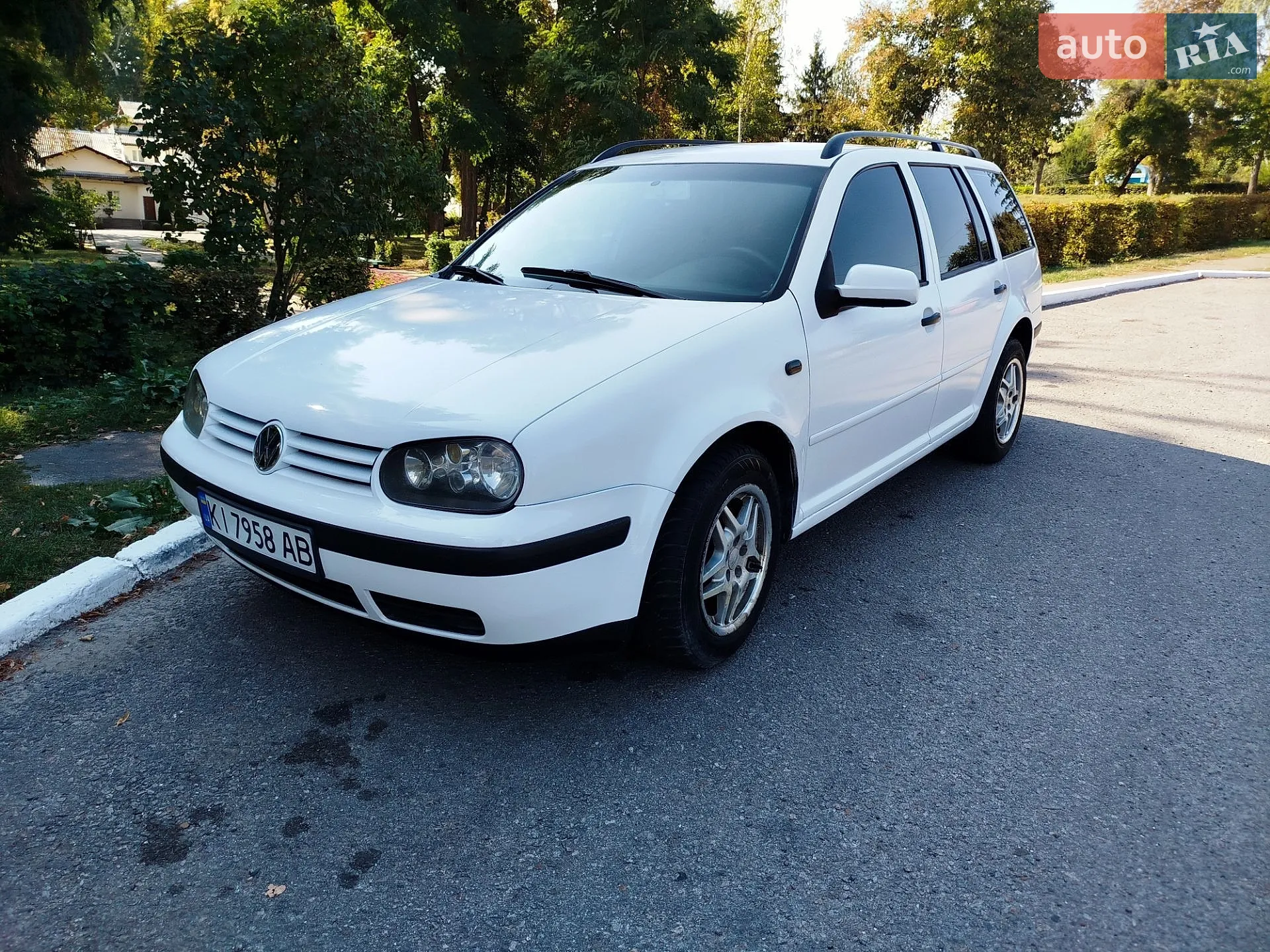 Volkswagen Golf, 2000