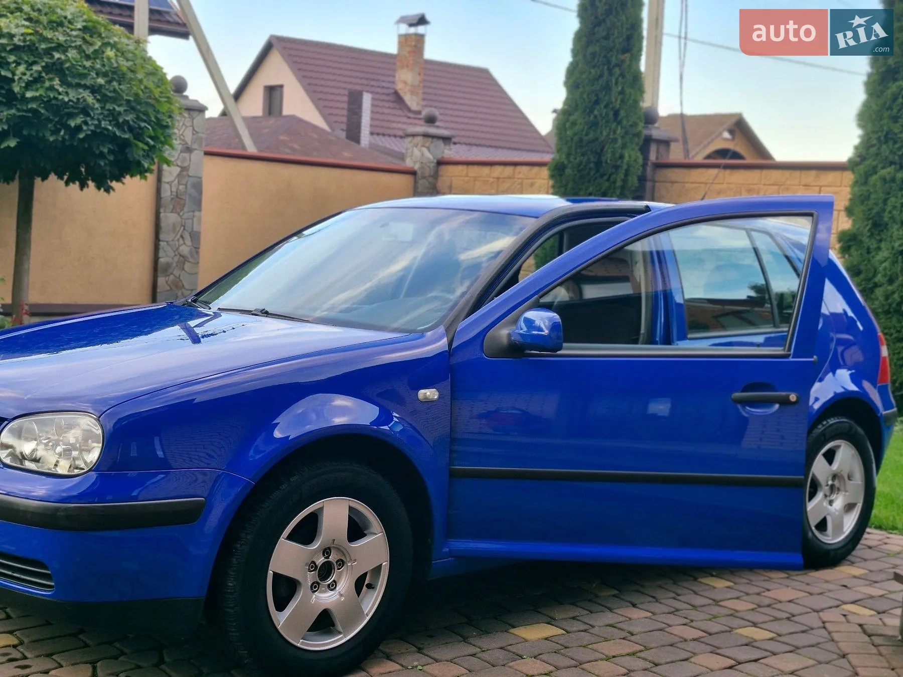 Volkswagen Golf, 2002