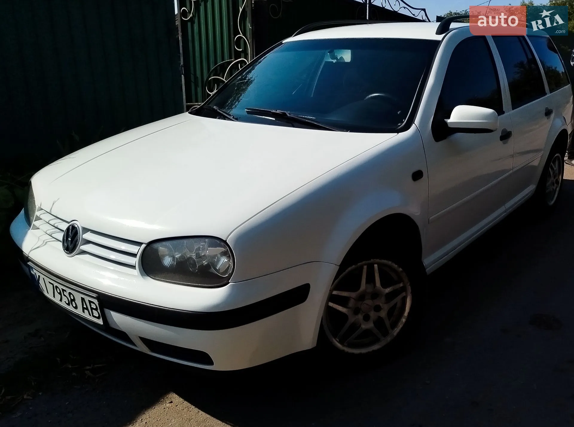 Volkswagen Golf, 2000