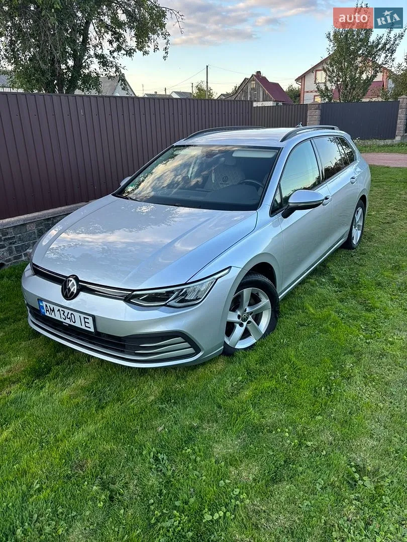 Volkswagen Golf, 2021