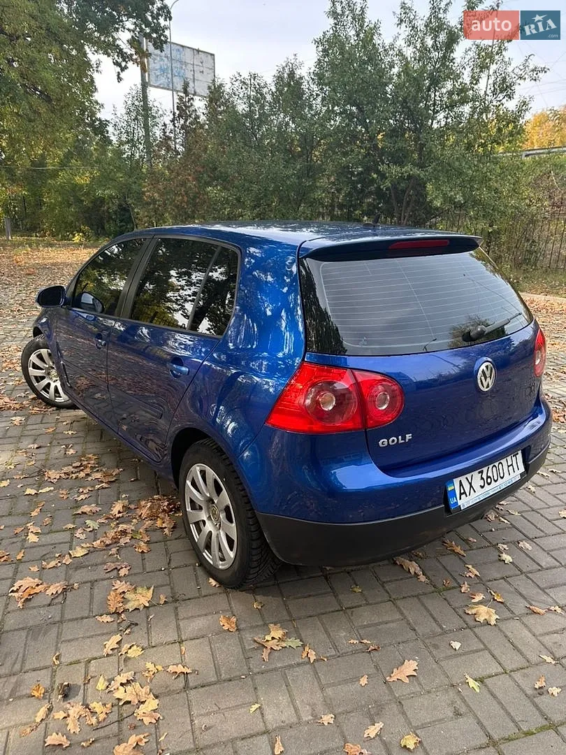 Volkswagen Golf, 2005