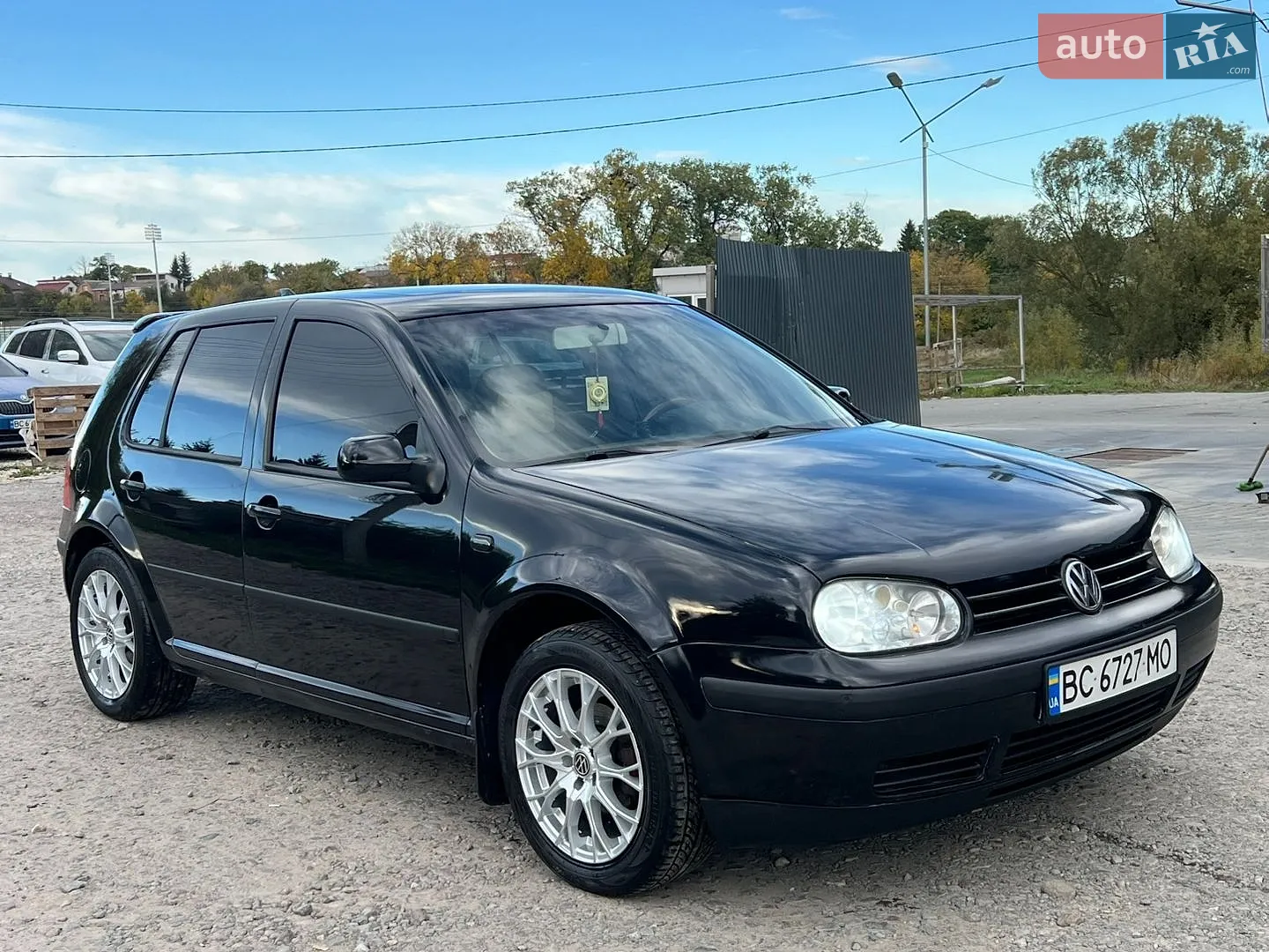 Volkswagen Golf, 2001
