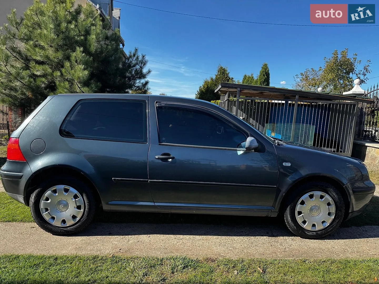 Volkswagen Golf, 2000