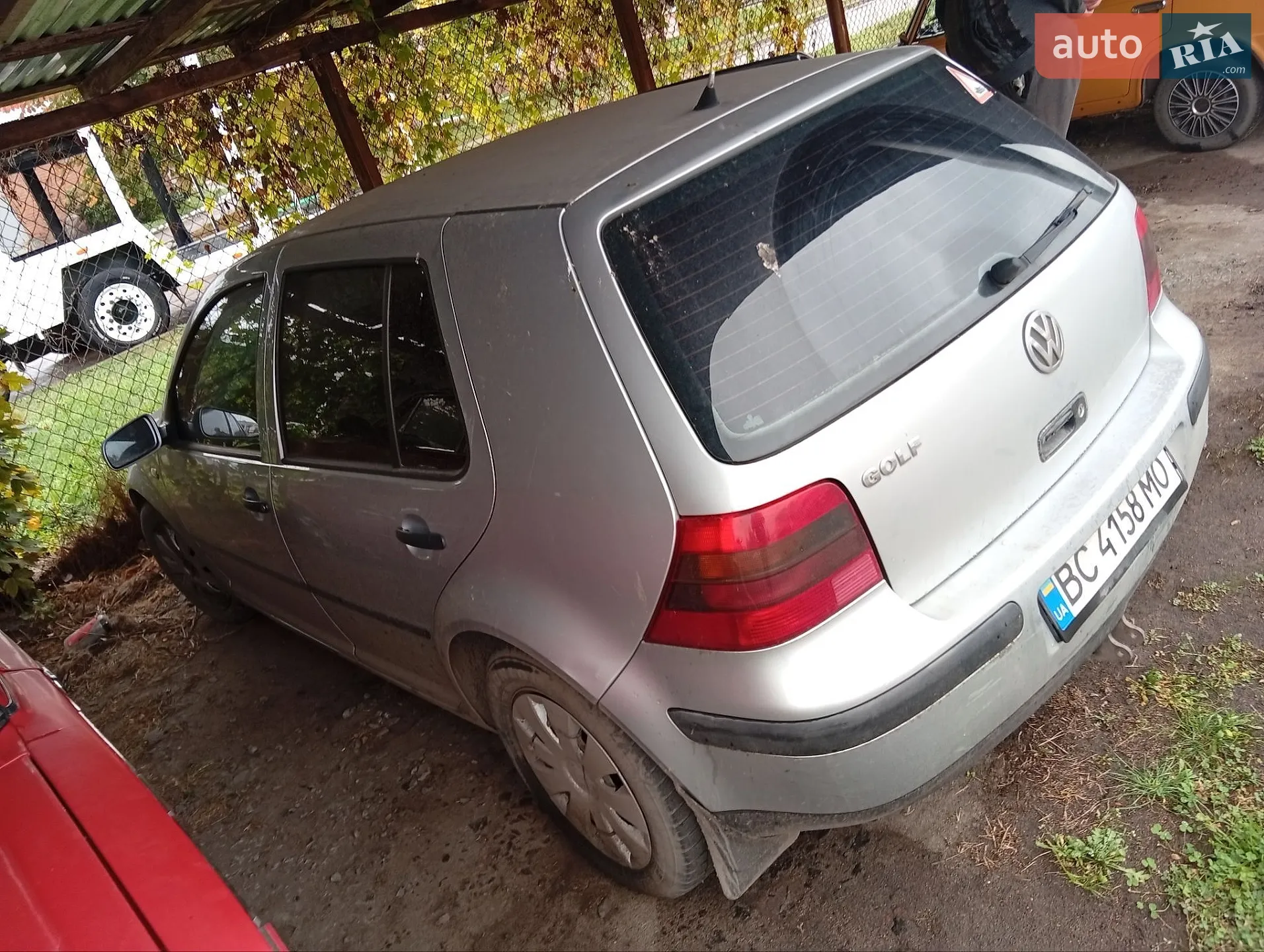 Volkswagen Golf, 2001