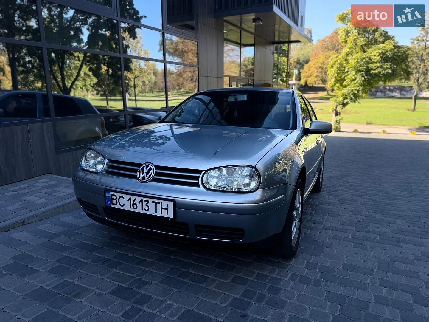 Volkswagen Golf, 2003
