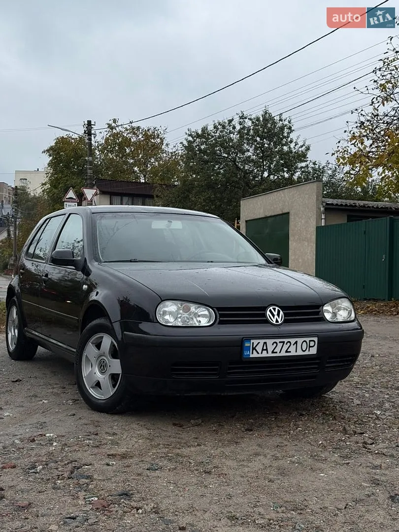Volkswagen Golf, 2002