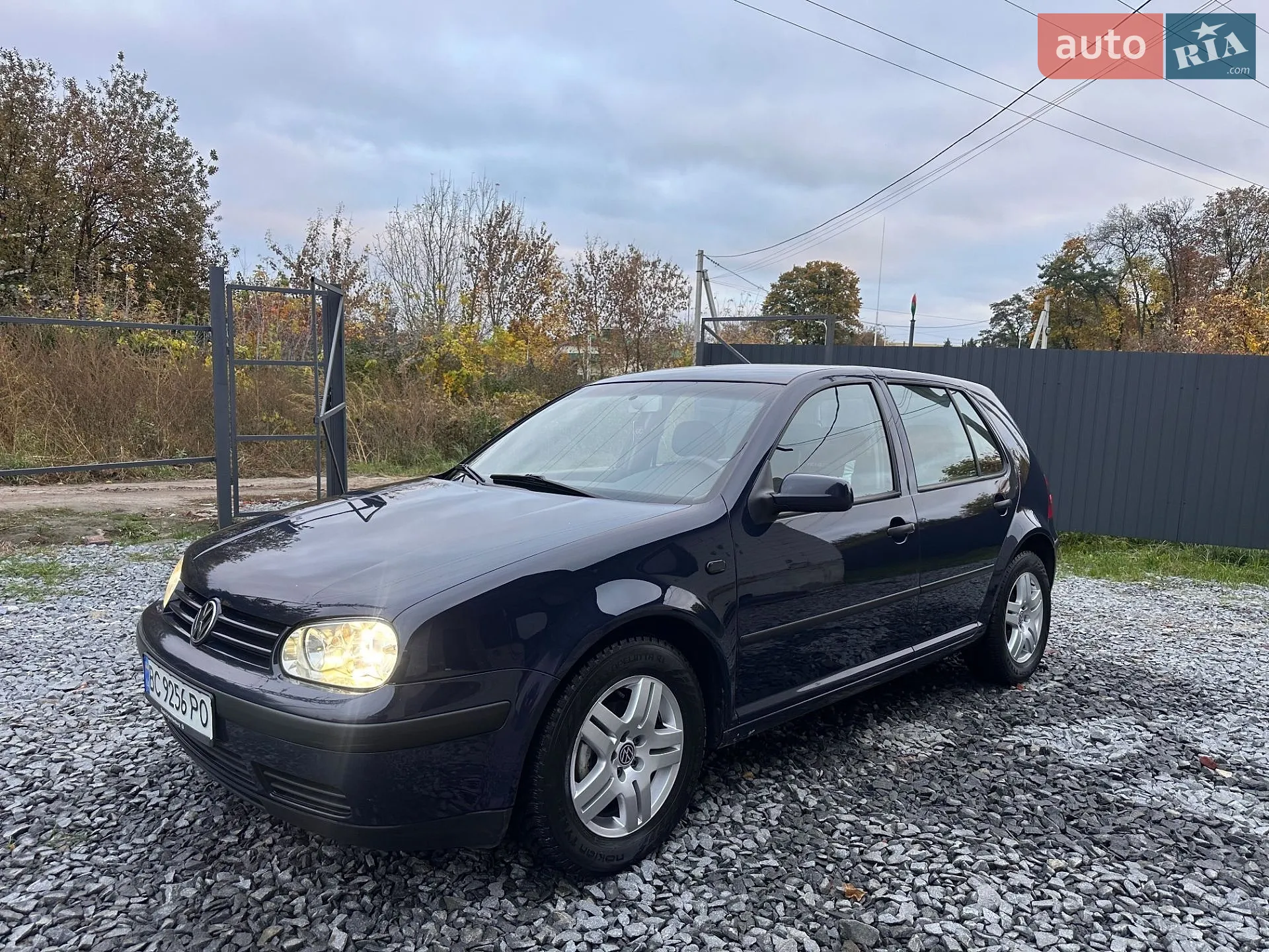 Volkswagen Golf, 2002