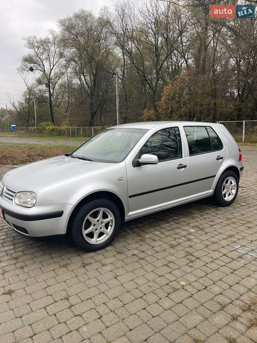 Volkswagen Golf, 2002
