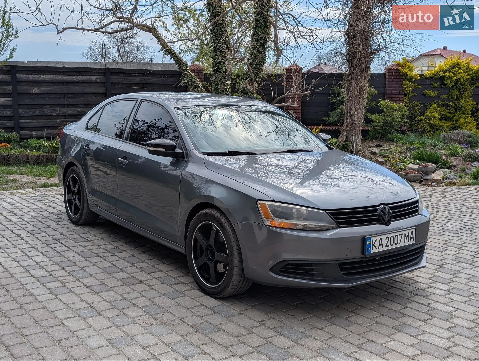 Volkswagen Jetta, 2011