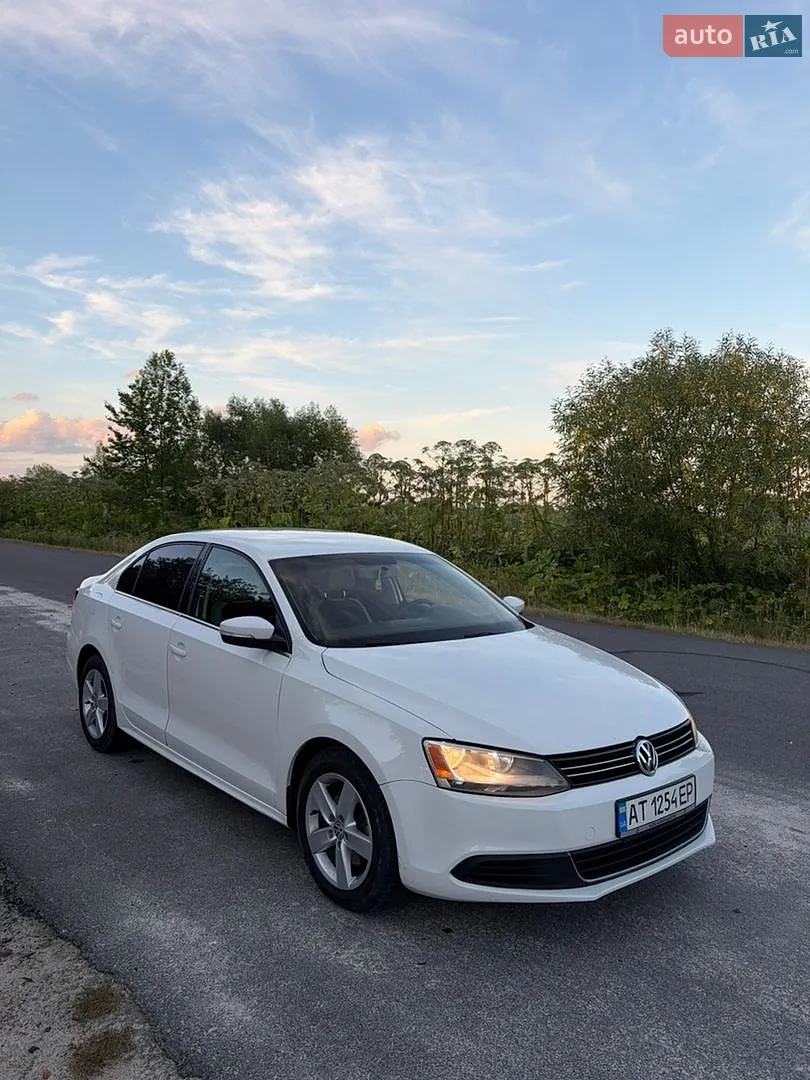 Volkswagen Jetta, 2013
