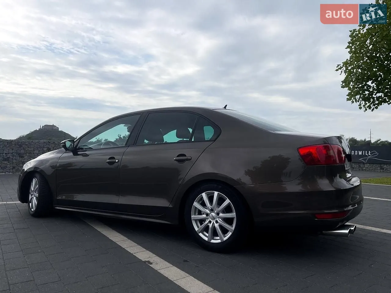 Volkswagen Jetta, 2011