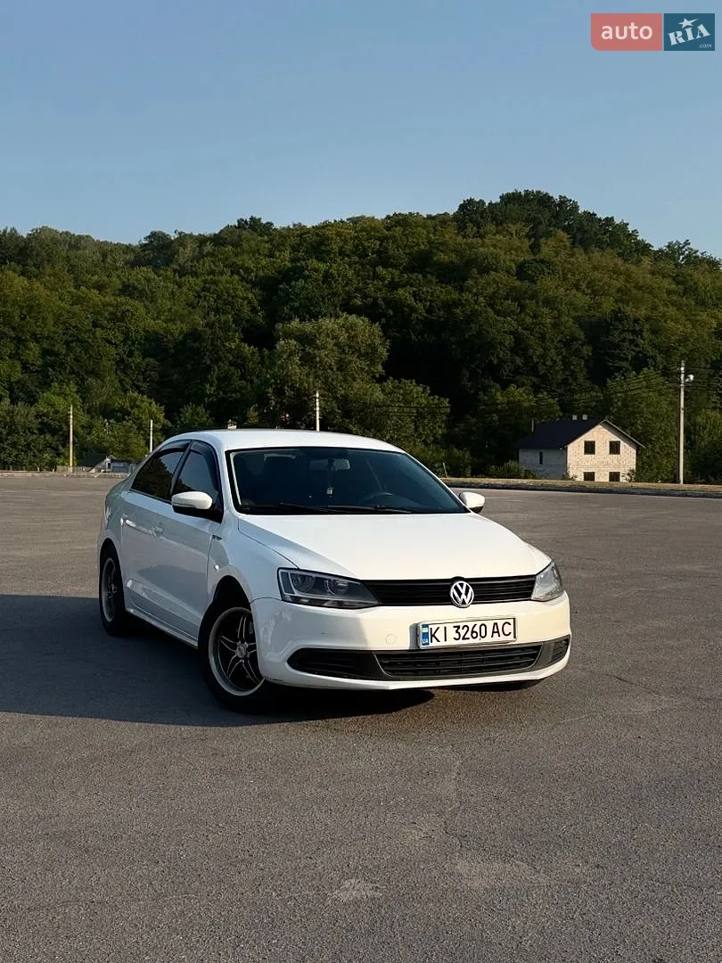 Volkswagen Jetta, 2012