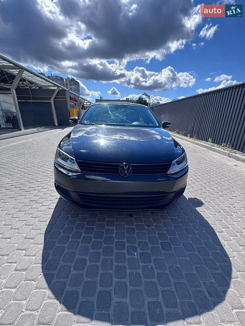 Volkswagen Jetta, 2013