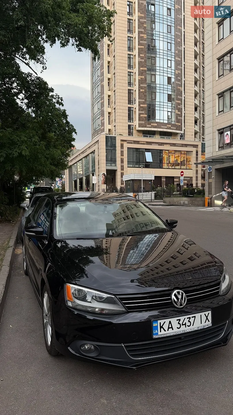 Volkswagen Jetta, 2010