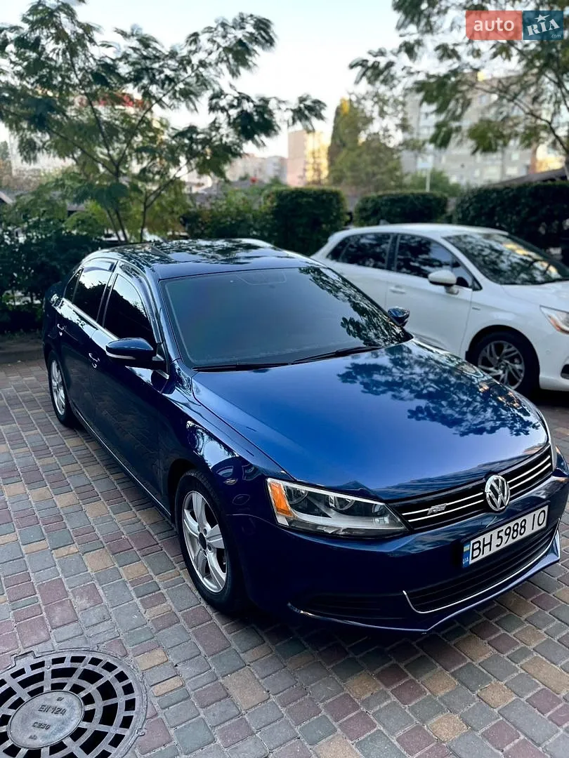 Volkswagen Jetta, 2013