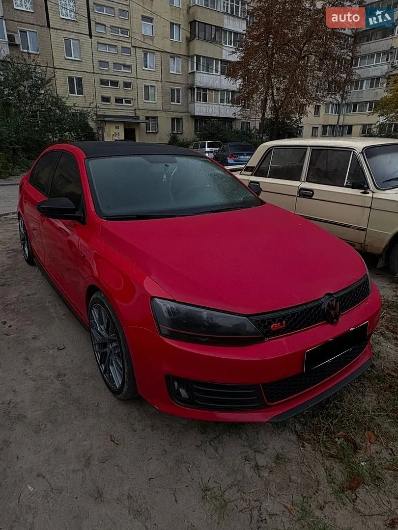 Volkswagen Jetta, 2013