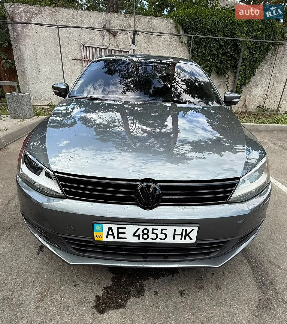 Volkswagen Jetta, 2013