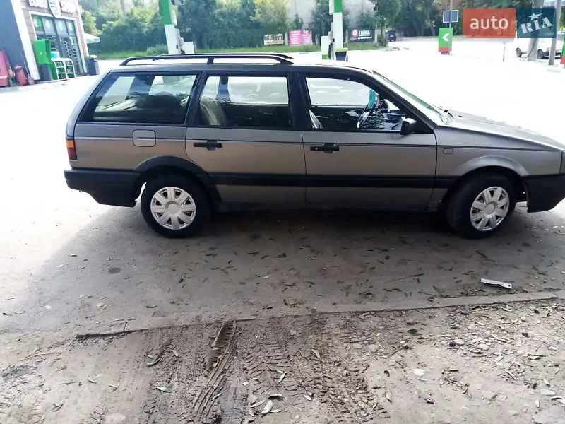 Volkswagen Passat, 1991