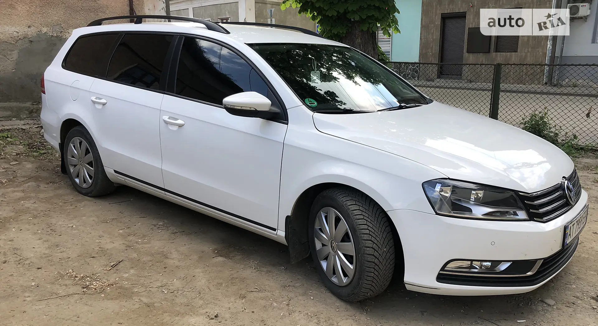 Volkswagen Passat, 2011