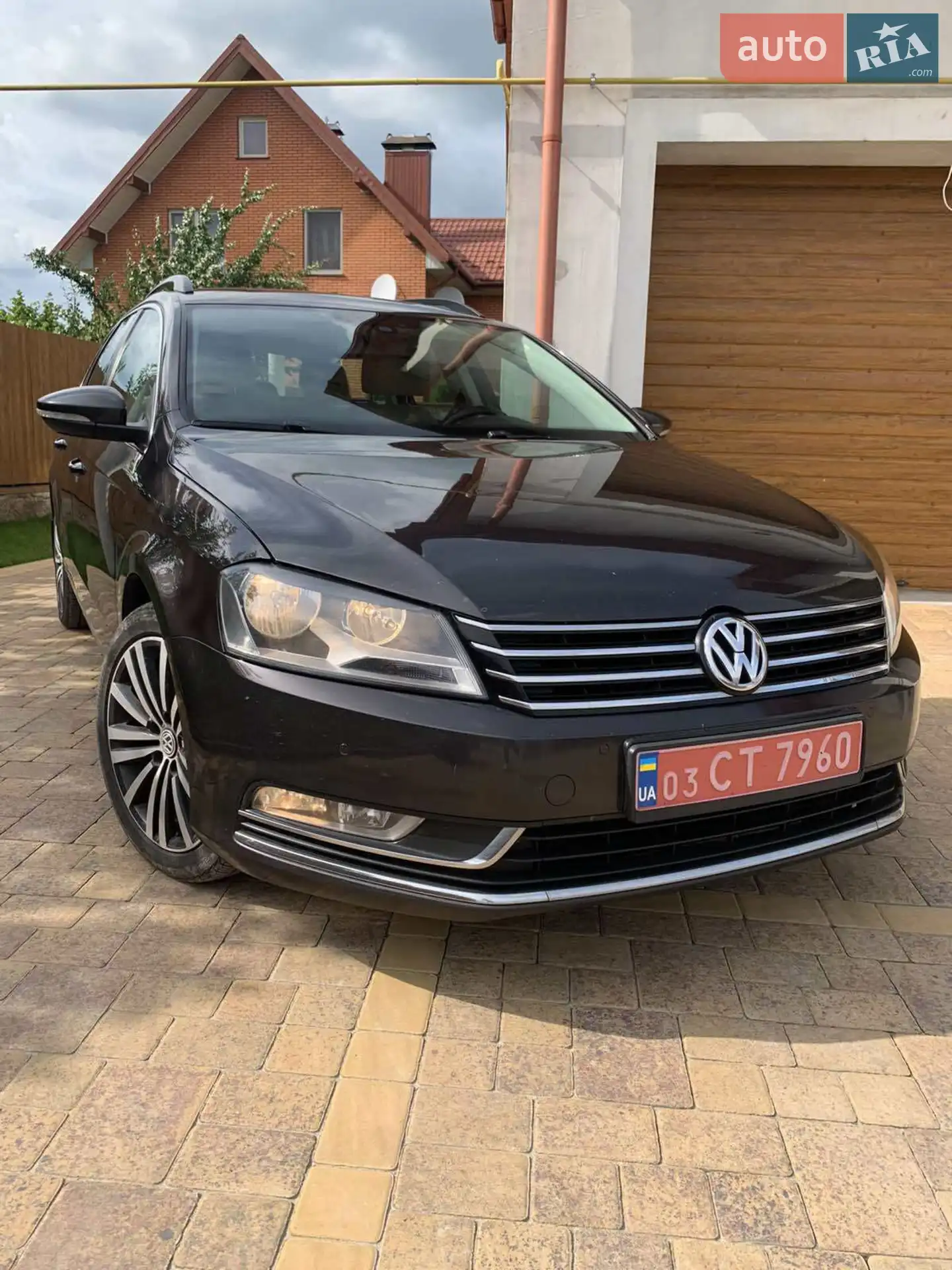 Volkswagen Passat, 2011