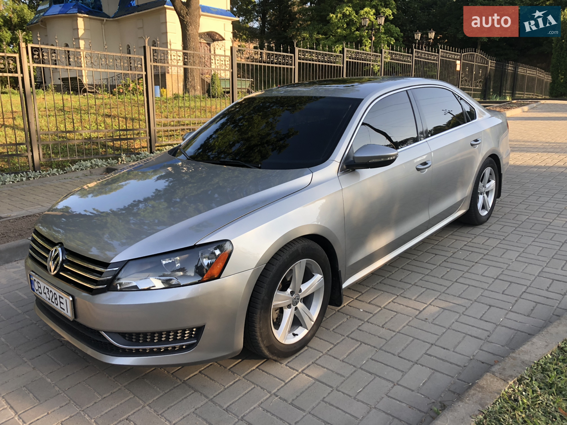 Volkswagen Passat, 2011