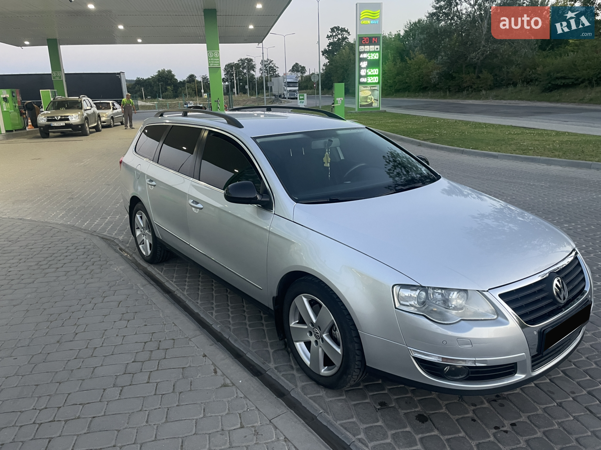 Volkswagen Passat, 2010