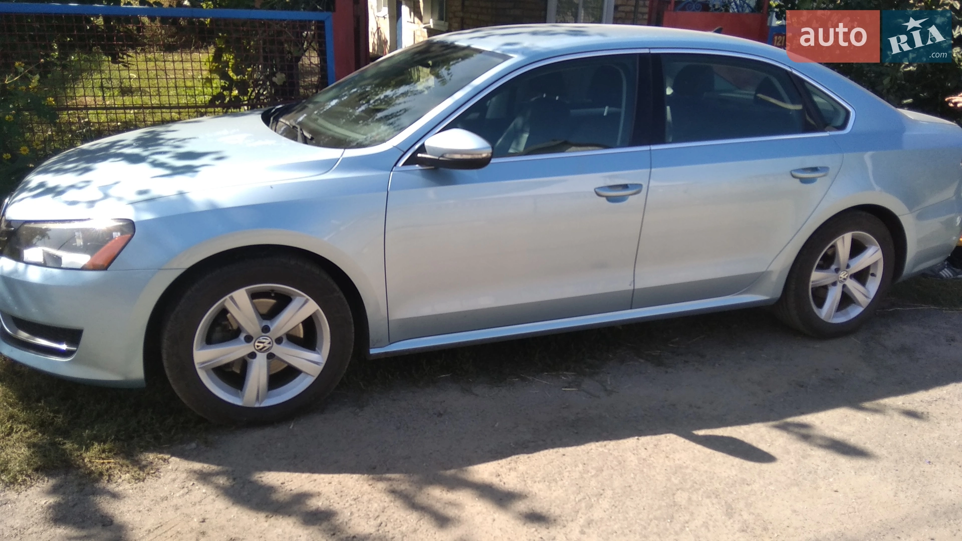 Volkswagen Passat, 2011