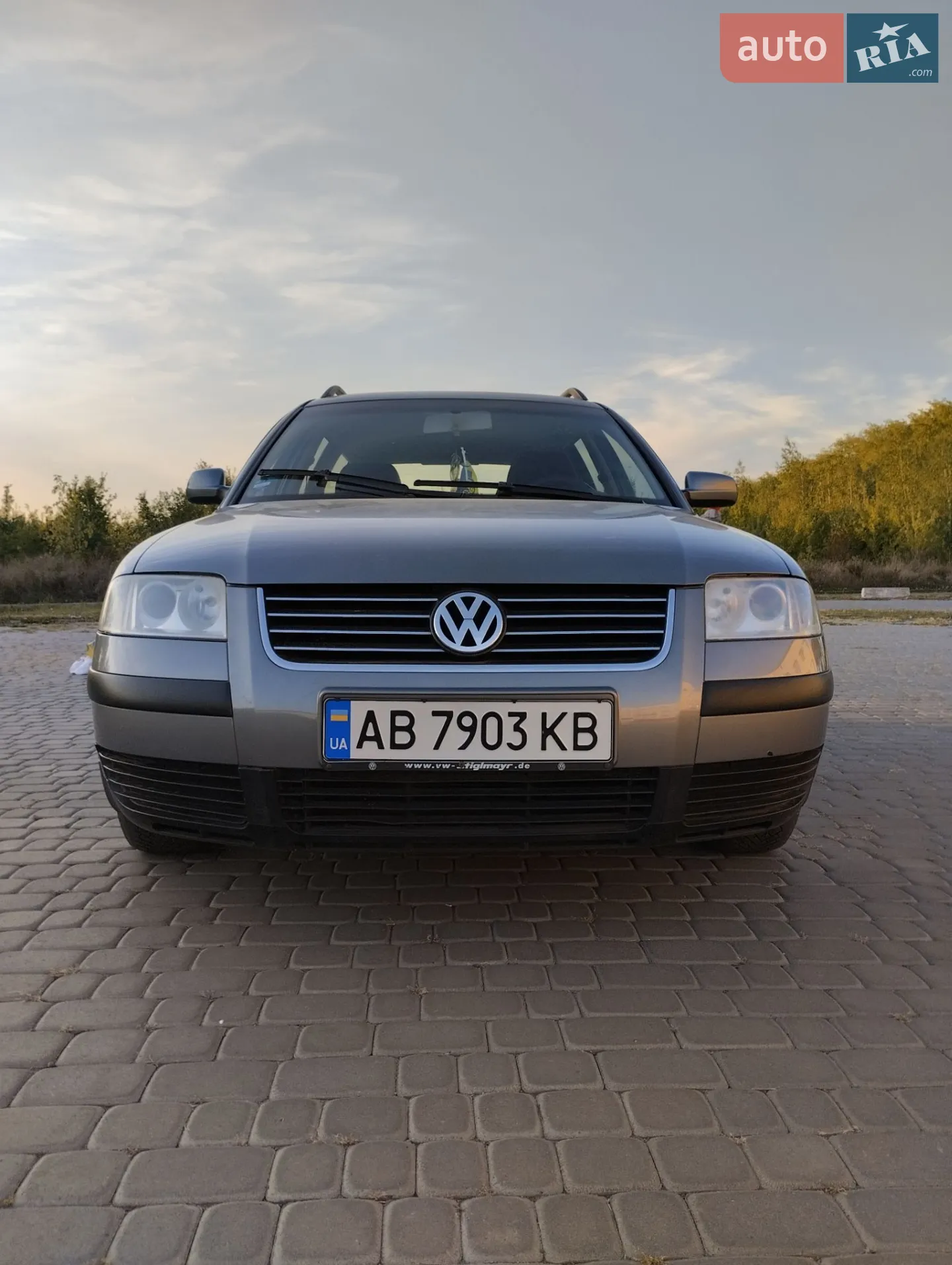 Volkswagen Passat, 2001