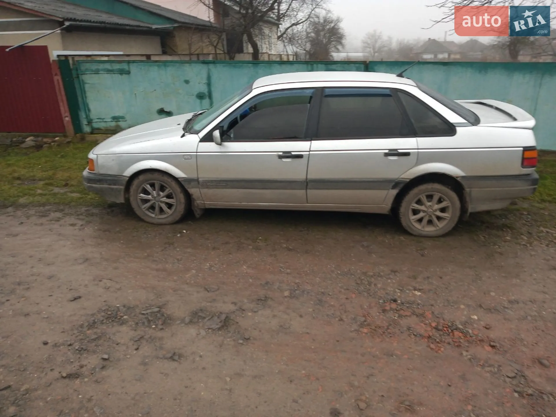 Volkswagen Passat 1988 — 1