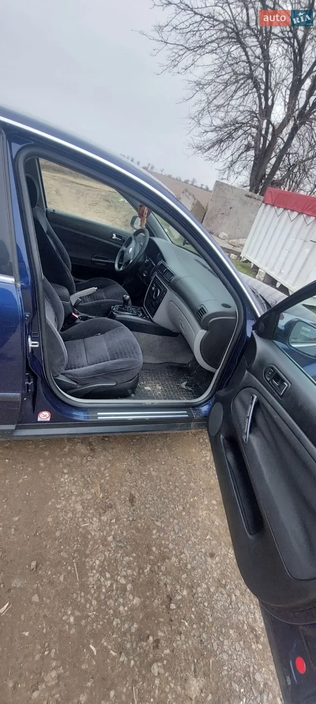 Volkswagen Passat, 2001