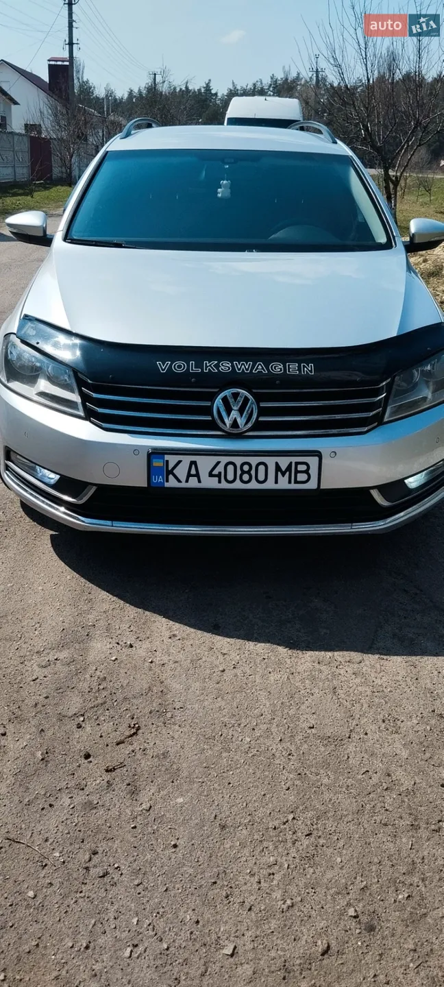 Volkswagen Passat, 2011