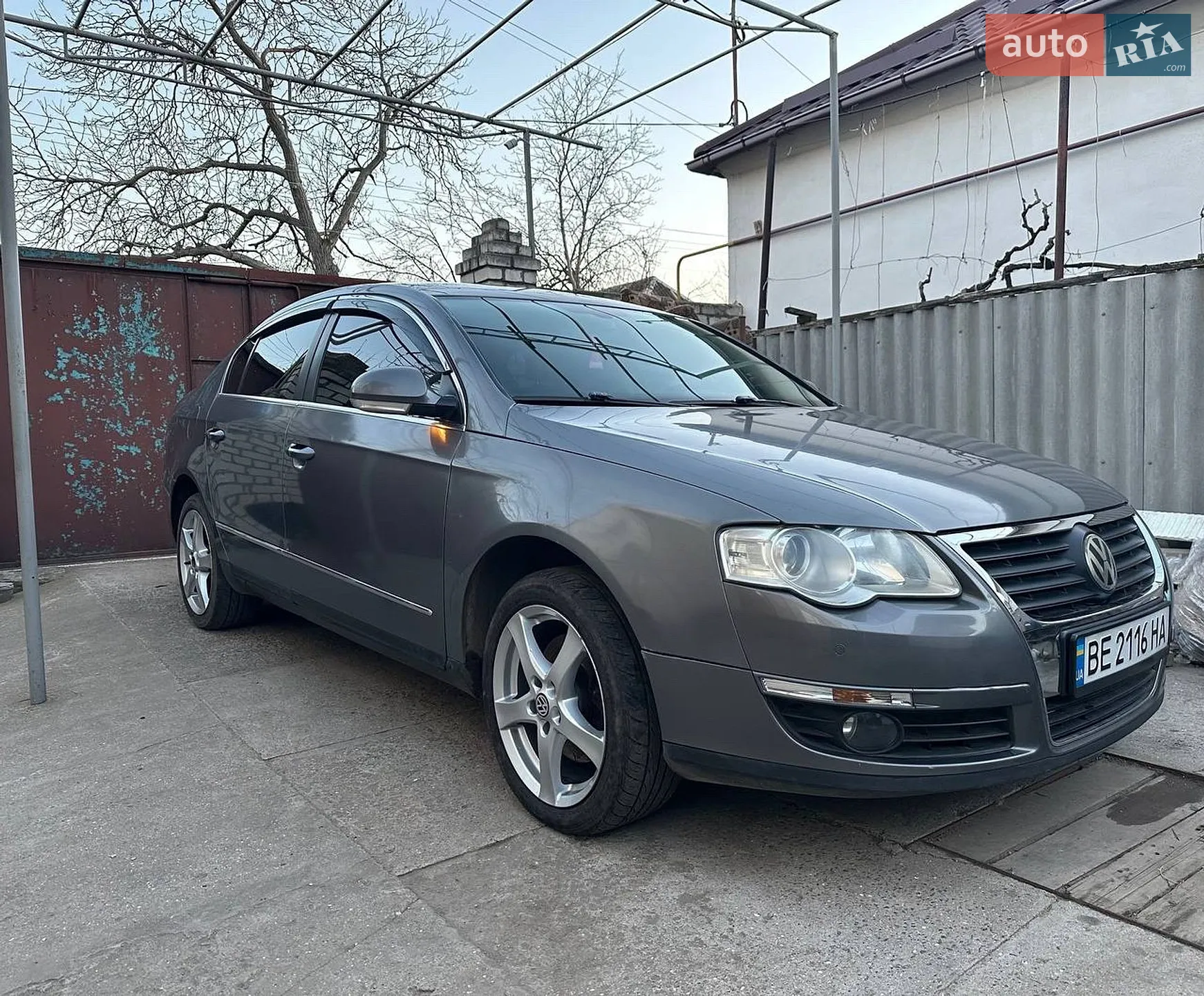 Volkswagen Passat, 2005